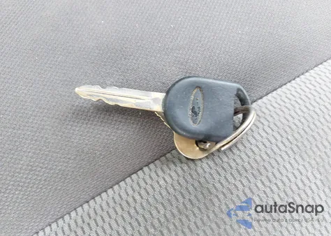 2004 Ford F-150 Lariat/Xl/Xlt z USA, uszkodzony, nr VIN 1FTPX125X4NA15610